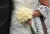 florentina_blumen_und_kunst_brautstrauss_rose_in_creme_mit_perlen_4.jpg